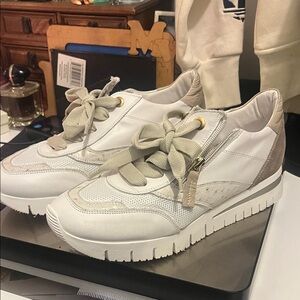 Chic White and Tan Women's Sneakers